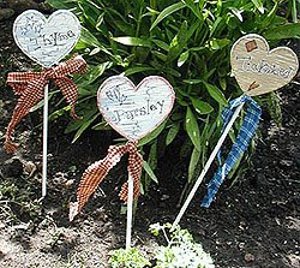 Country Garden Plant Stakes | FaveCrafts.com